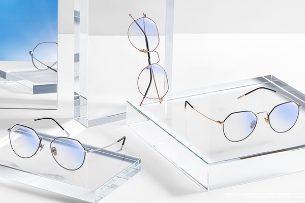 Eyeglasses